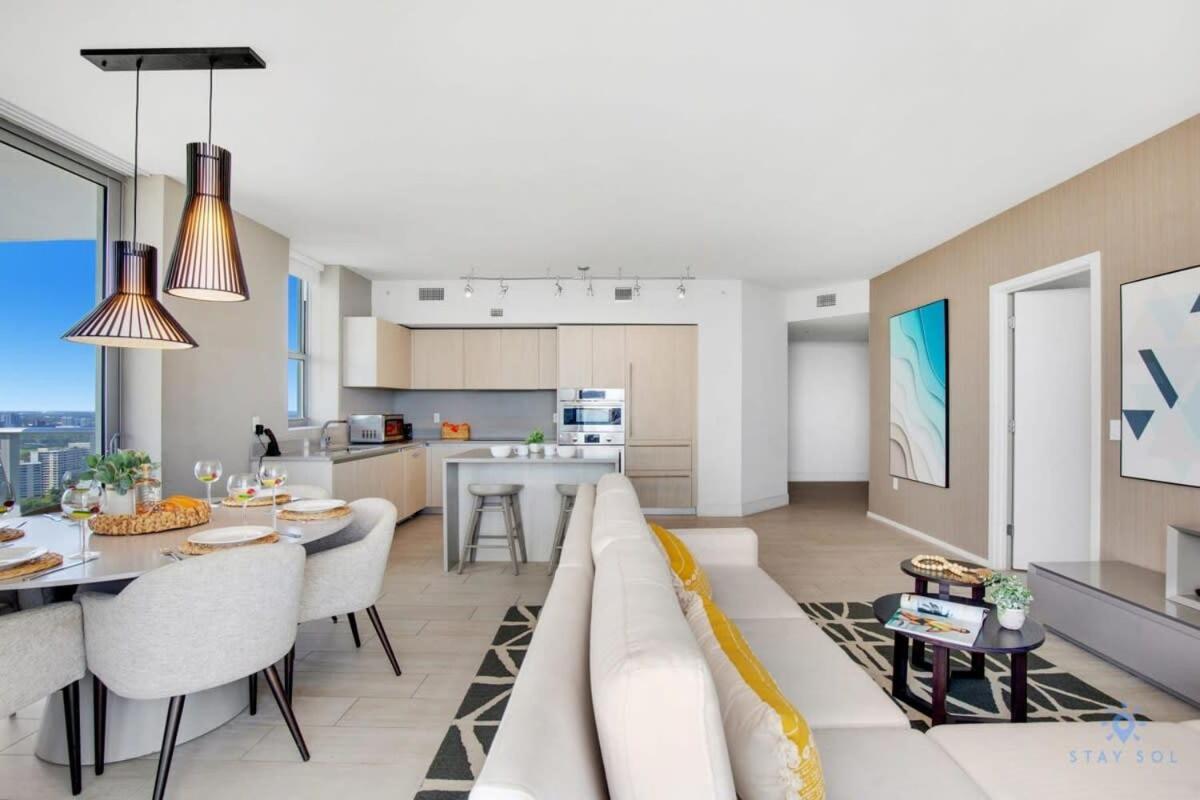 Luxury With Stunning View, Balcony, Amazing Pools Apartamento Hollywood Exterior foto